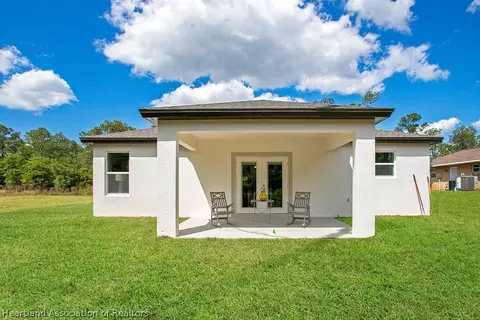 8767 Capilla St, Sebring, FL 33872 photo 2