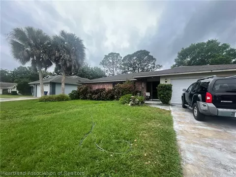 702 Catfish Creek Rd, Lake Placid, FL 33852
