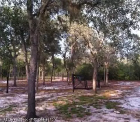 15753 SE 190th Ave Rd, Weirsdale, FL 32195