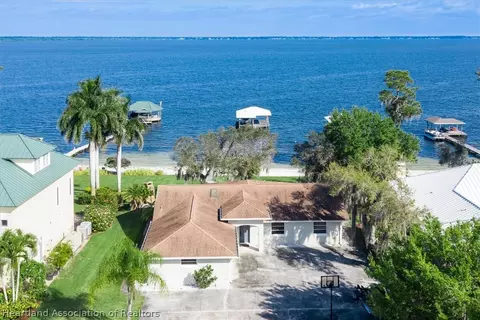 407 Catfish Creek Rd, Lake Placid, FL 33852