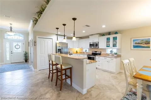 Kitchen - 4620 Vantage Cir, Sebring, FL 33872 photo 6 of 7