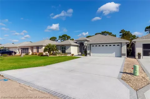 Exterior - 4620 Vantage Cir, Sebring, FL 33872 photo 3 of 13