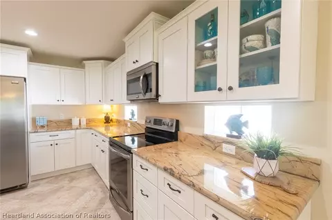 Kitchen - 4620 Vantage Cir, Sebring, FL 33872 photo 1 of 7