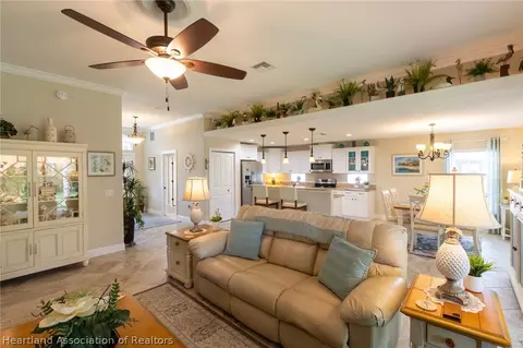 Living - 4620 Vantage Cir, Sebring, FL 33872 photo 5 of 5