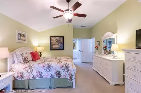 Bedroom - 4620 Vantage Cir, Sebring, FL 33872 photo 4 of 7