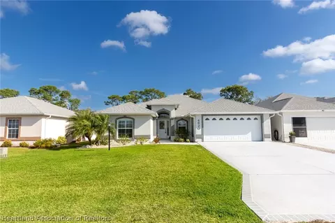 Exterior - 4620 Vantage Cir, Sebring, FL 33872 photo 2 of 13