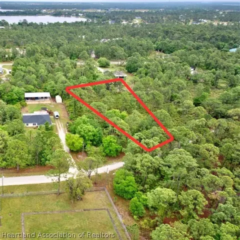 6136 Banyan Rd, Sebring, FL 33875