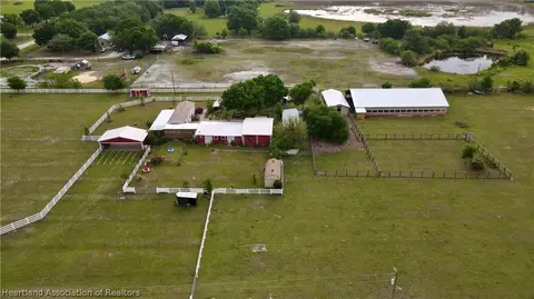 134 Williams Rd, Lake Placid, FL 33852