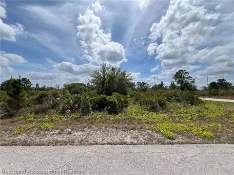 3430 Gerber Apt 5 Ave, Lake Placid, FL 33852