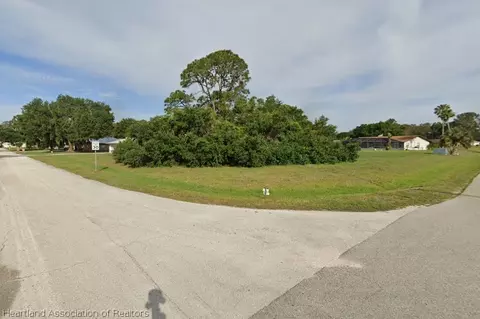 5901 Thunder Rd, Sebring, FL 33875 photo 3