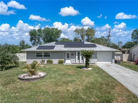 942 Grey Fox Ave, Sebring, FL 33875