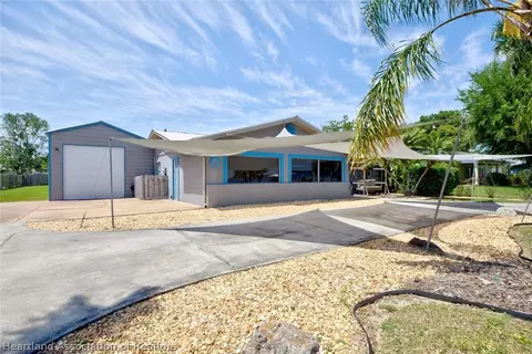 4500 Lakeview Dr, Sebring, FL 33870