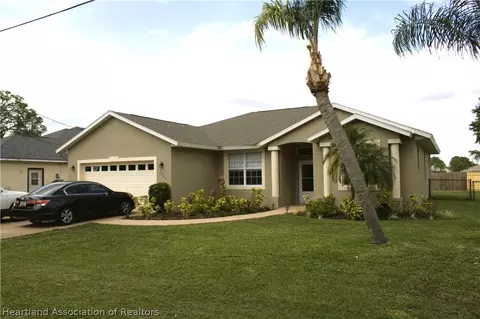 Exterior - 4422 Whiting Dr, Sebring, FL 33870 photo 4 of 9