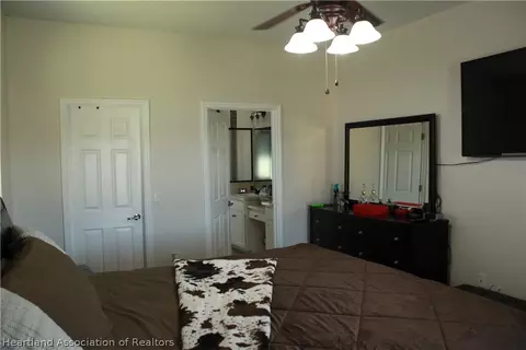 Bedroom - 4422 Whiting Dr, Sebring, FL 33870 photo 3 of 8