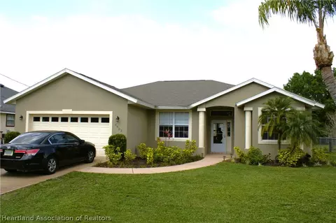 Exterior - 4422 Whiting Dr, Sebring, FL 33870 photo 2 of 9