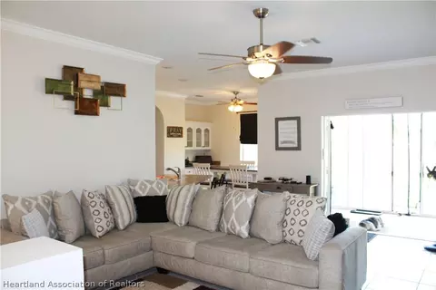 Living - 4422 Whiting Dr, Sebring, FL 33870 photo 3 of 8