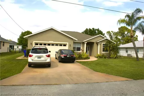 Exterior - 4422 Whiting Dr, Sebring, FL 33870 photo 3 of 9