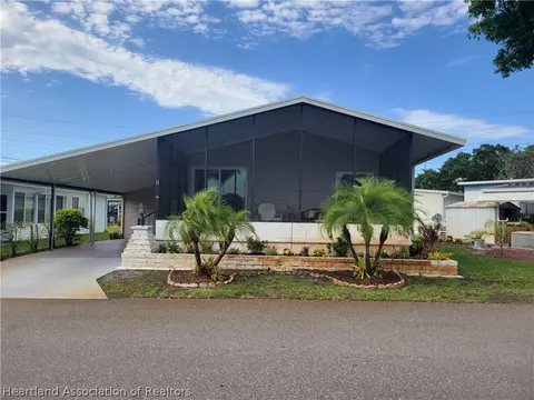 11 Fishermans Cv, Lake Placid, FL 33852