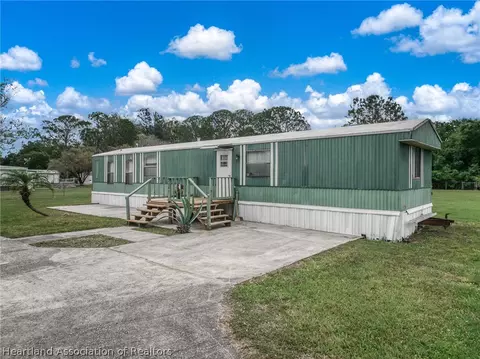 2041 Gardner Dr, Lorida, FL 33857 photo 7