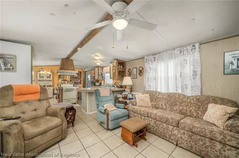 2041 Gardner Dr, Lorida, FL 33857 photo 11