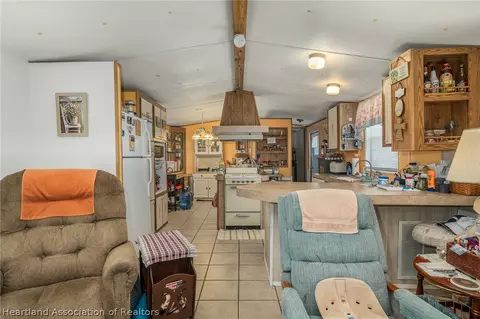 2041 Gardner Dr, Lorida, FL 33857 photo 13