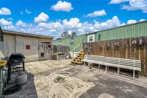 2041 Gardner Dr, Lorida, FL 33857 photo 8
