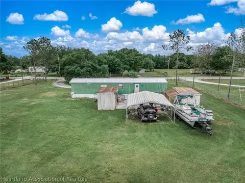 2041 Gardner Dr, Lorida, FL 33857 photo 6