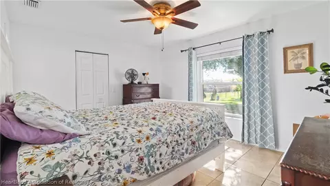 Bedroom - 919 SE 38th Ave, Okeechobee, FL 34974 photo 4 of 4