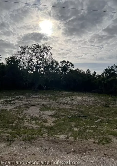 6764 Old Plantation Ave, Sebring, FL 33876