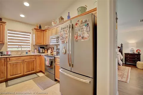 Kitchen - 4093 Camp Shore Dr, Sebring, FL 33875 photo 6 of 6