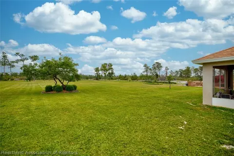 Exterior - 4093 Camp Shore Dr, Sebring, FL 33875 photo 5 of 10