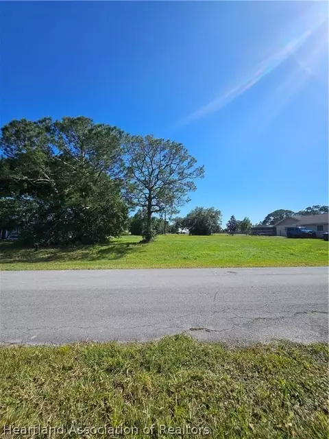 7824 Granada Rd, Sebring, FL 33876