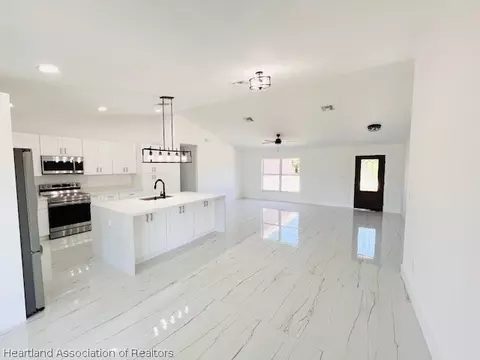 Kitchen - 459 Thiseldo Ln, Sebring, FL 33875 photo 4 of 6