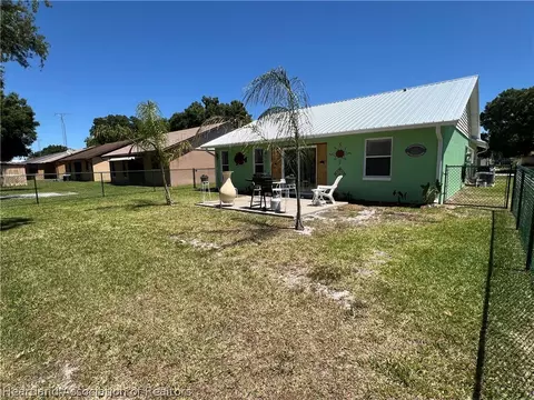 Exterior - 4111 Thompson Ave, Sebring, FL 33875 photo 6 of 9
