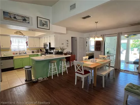 Dining - 4111 Thompson Ave, Sebring, FL 33875 photo 1 of 5