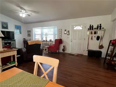 Living - 4111 Thompson Ave, Sebring, FL 33875 photo 4 of 4