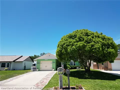 Exterior - 4111 Thompson Ave, Sebring, FL 33875 photo 9 of 9