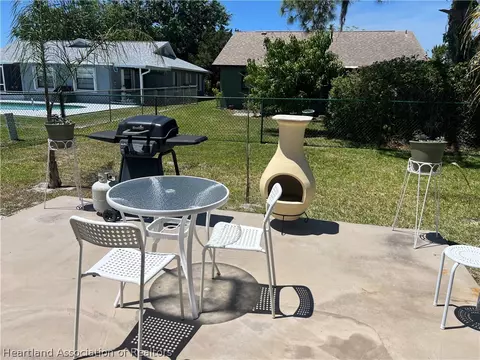 Exterior - 4111 Thompson Ave, Sebring, FL 33875 photo 7 of 9