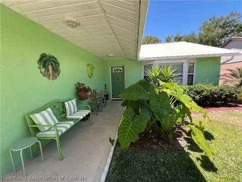 Exterior - 4111 Thompson Ave, Sebring, FL 33875 photo 3 of 9