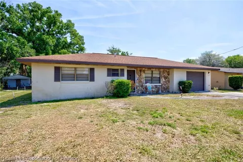 1553 Lake Clay Dr, Lake Placid, FL 33852