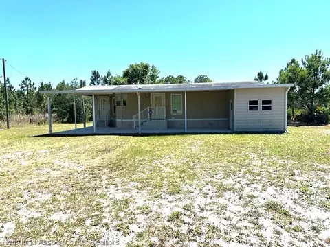 30 Oakridge Dr, Frostproof, FL 33843