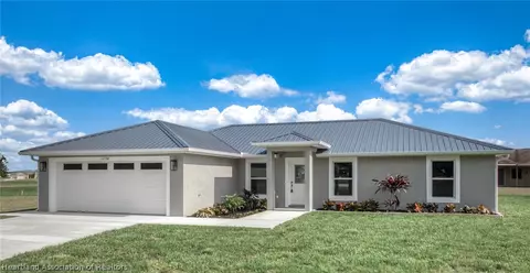 6756 Heavitree Dr, Sebring, FL 33876