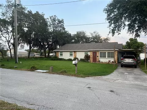 1802 Pasadena Ave, Sebring, FL 33870