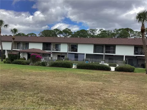 Exterior - 3711 Edgewater Dr, Sebring, FL 33872 photo 7 of 8