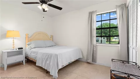 Bedroom - 4371 SE 49th Ct, Okeechobee, FL 34974 photo 2 of 3
