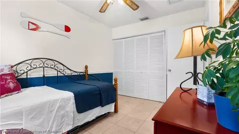Bedroom - 4371 SE 49th Ct, Okeechobee, FL 34974 photo 3 of 3