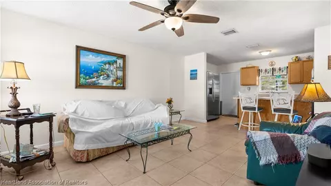 Bedroom - 4371 SE 49th Ct, Okeechobee, FL 34974 photo 1 of 3