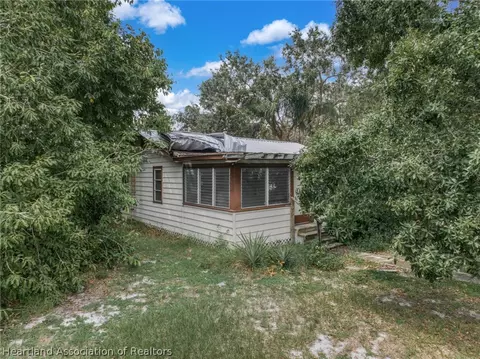 1640 Killarney Dr, Sebring, FL 33870