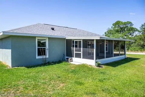 Exterior - 4322 Jaguar Dr, Sebring, FL 33872 photo 3 of 6