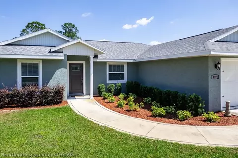 Exterior - 4322 Jaguar Dr, Sebring, FL 33872 photo 5 of 6